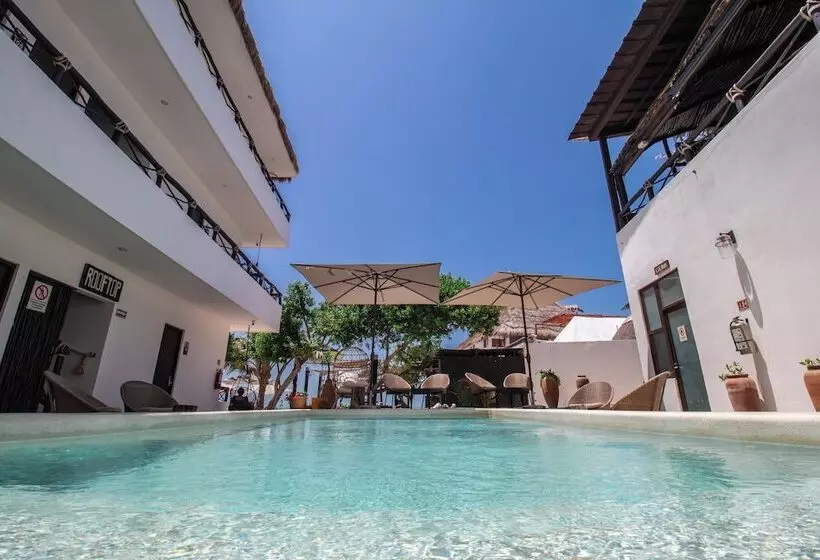 هتل Hau Holbox Beach Front