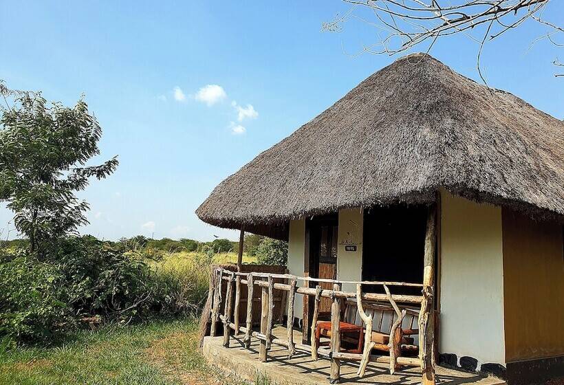 هتل Hornbill Bush Lodge