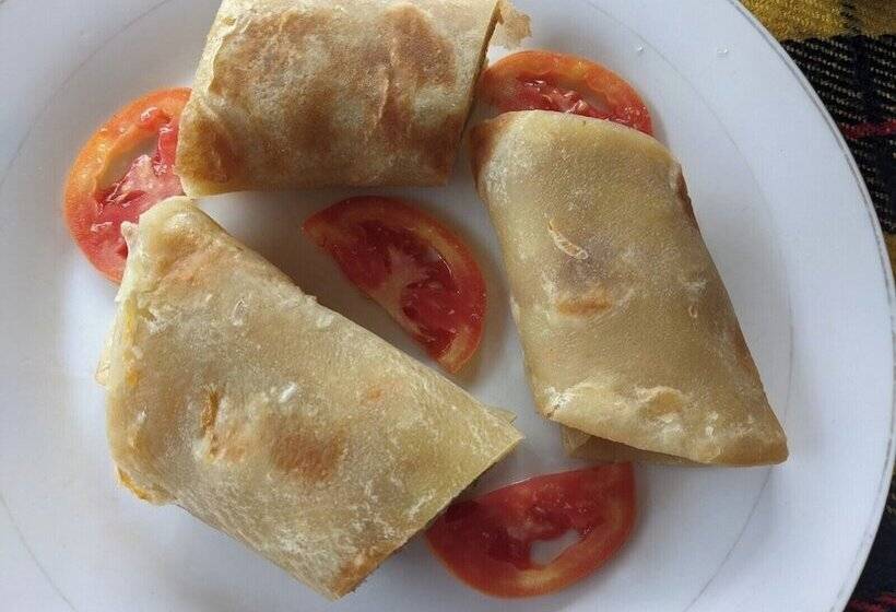 هتل Hornbill Bush Lodge