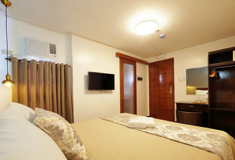 בית מלון כפרי Jai Cobs Suites