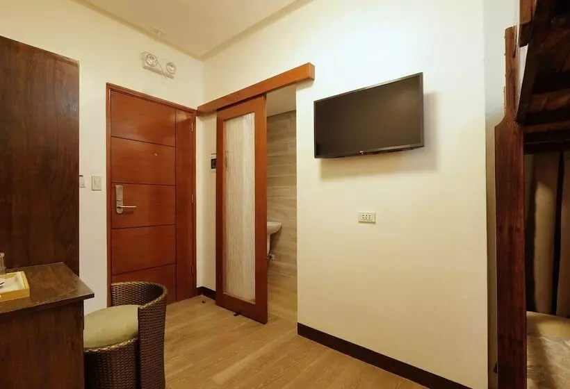 Hotel Jai Cobs Suites
