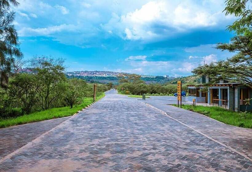 هتل Kigali Vision Homes
