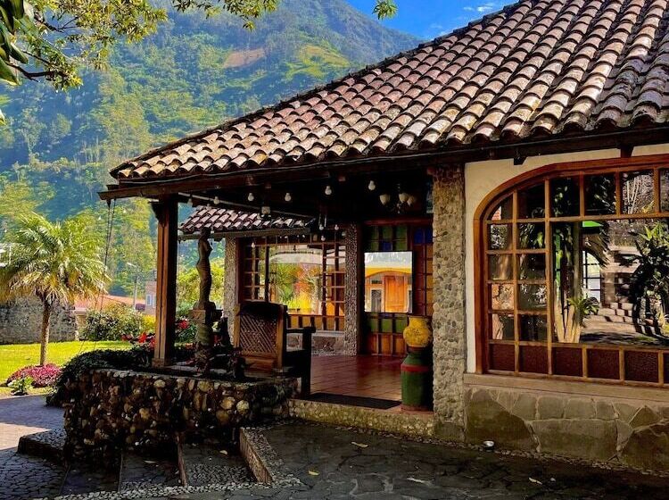 ホテル La Quinta Mansion