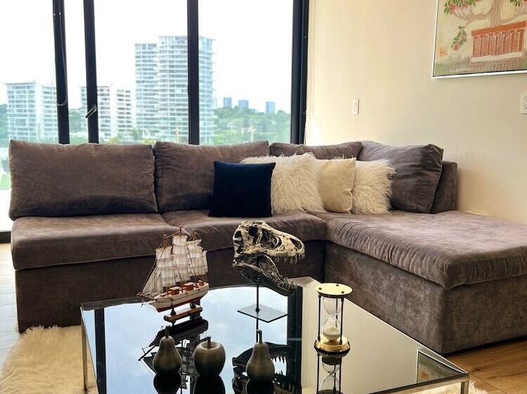 هتل Latitud Providencia