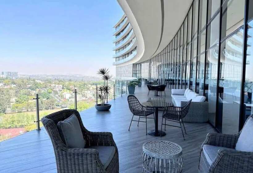 هتل Latitud Providencia