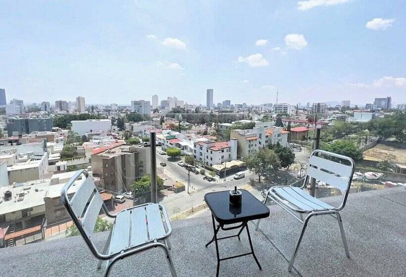 هتل Latitud Providencia