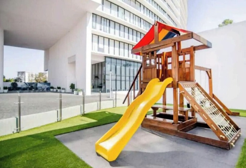 هتل Latitud Providencia