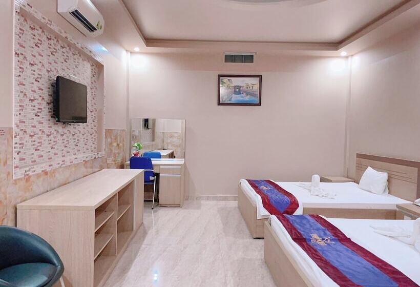 هتل Khach San Nam Kieu Ca Mau