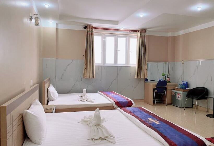 هتل Khach San Nam Kieu Ca Mau