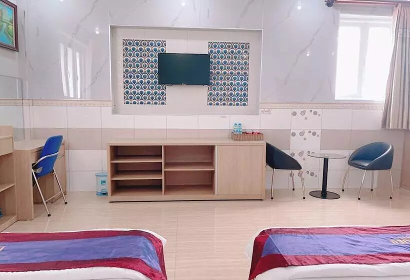 هتل Khach San Nam Kieu Ca Mau