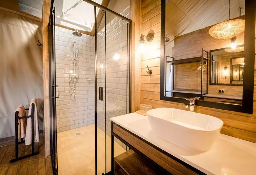 هتل Nkuhlu Tented Camp