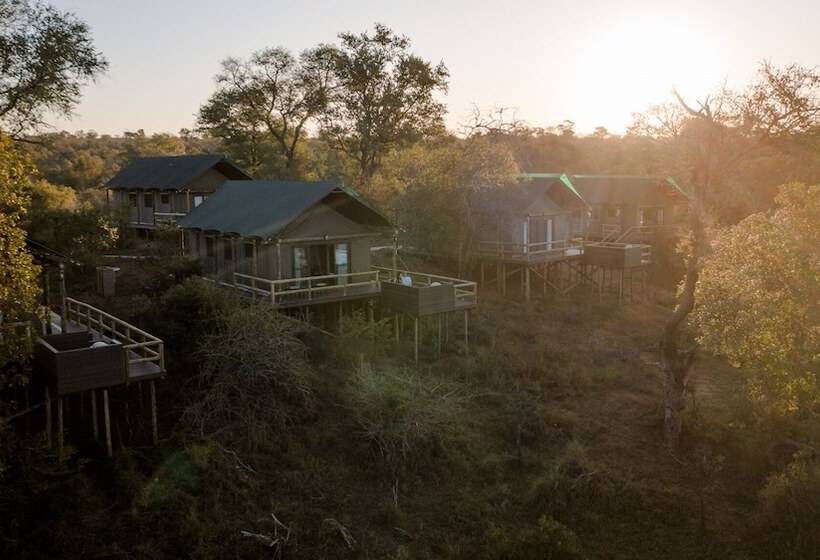 בית מלון כפרי Nkuhlu Tented Camp
