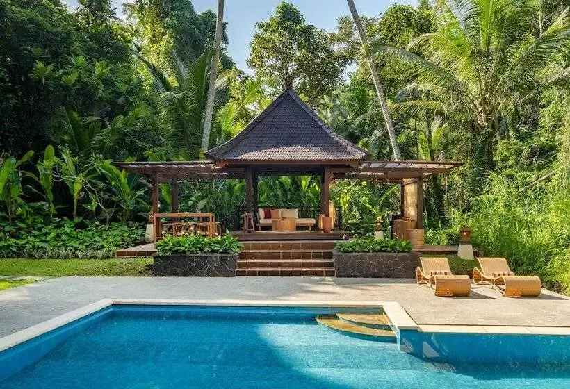 ホテル Semana Residences By Cove