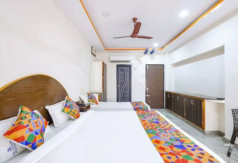 ホテル Fabexpress Sri Lakshmi Residency