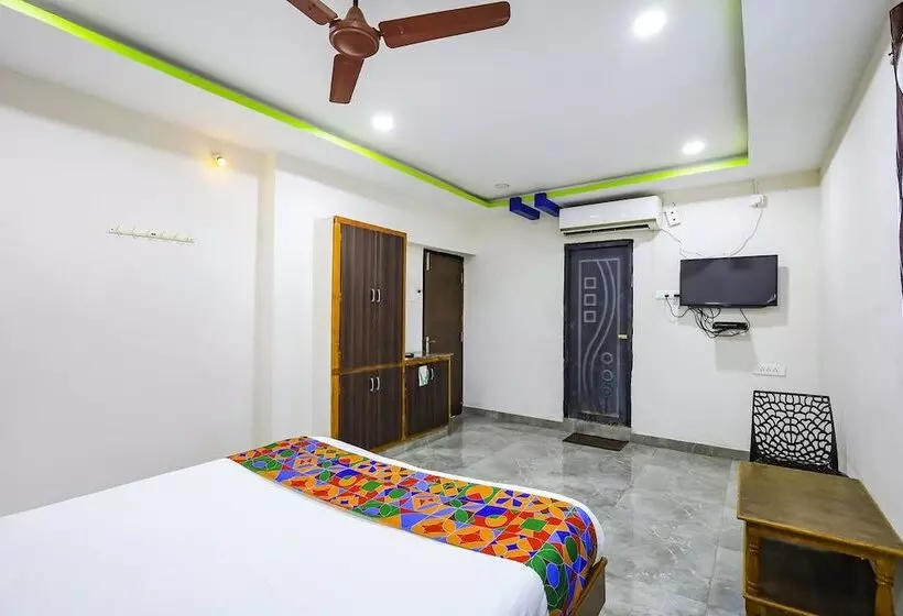 ホテル Fabexpress Sri Lakshmi Residency