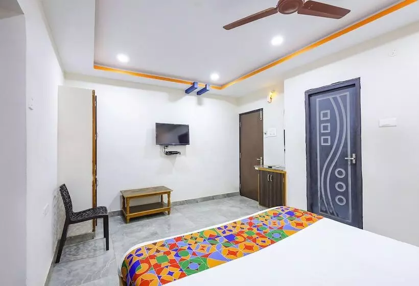 ホテル Fabexpress Sri Lakshmi Residency