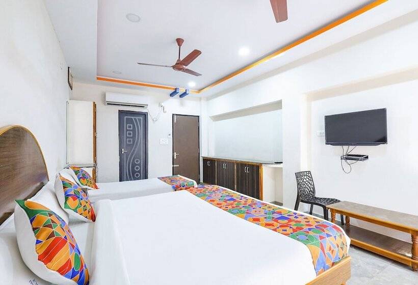 Hotel Fabexpress Sri Lakshmi Residency