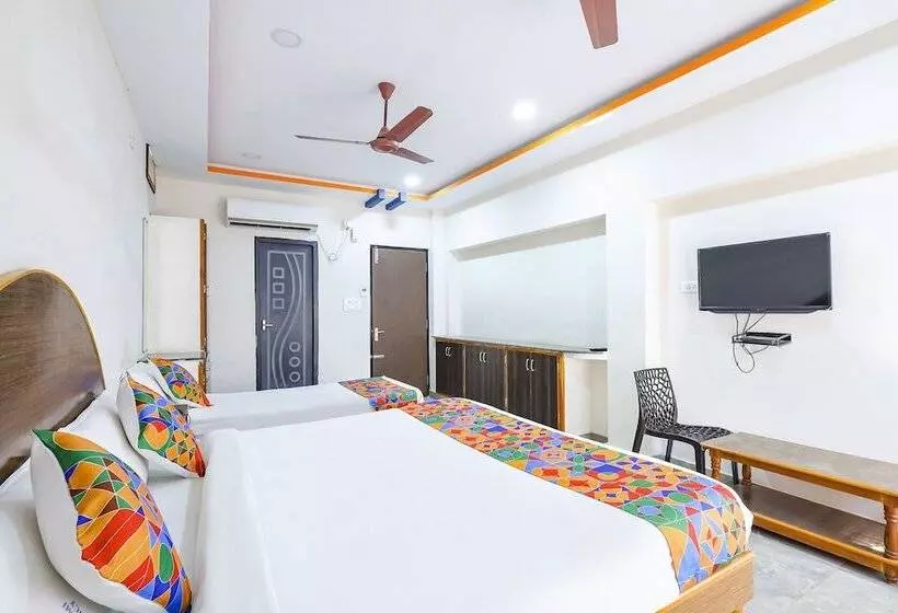 ホテル Fabexpress Sri Lakshmi Residency