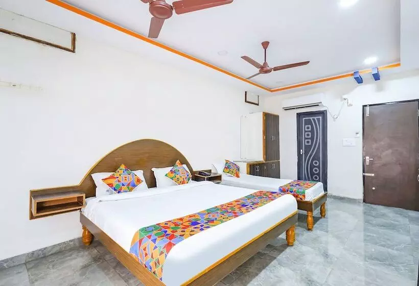 ホテル Fabexpress Sri Lakshmi Residency