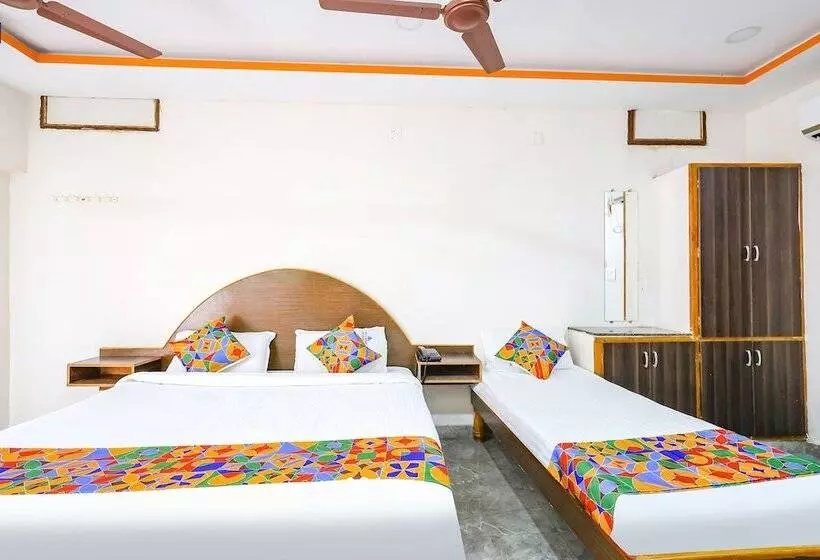 ホテル Fabexpress Sri Lakshmi Residency