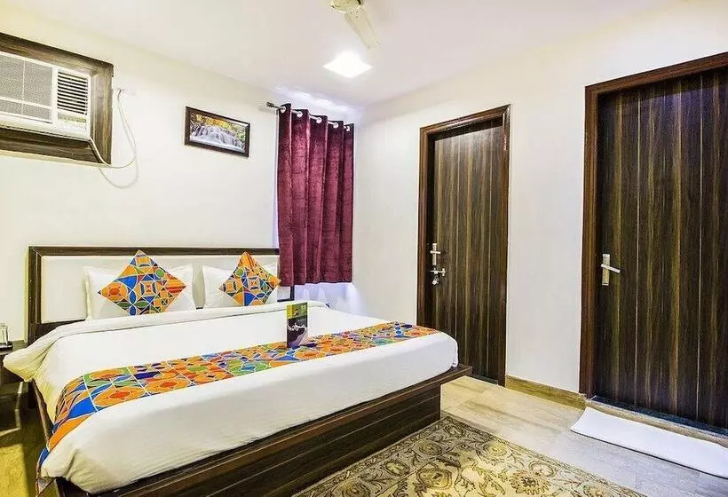 ホテル The Airport Residency