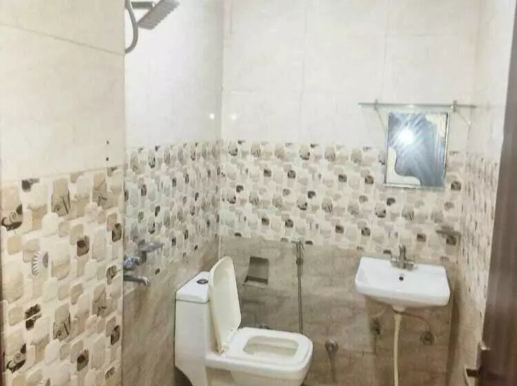 ホテル The Airport Residency