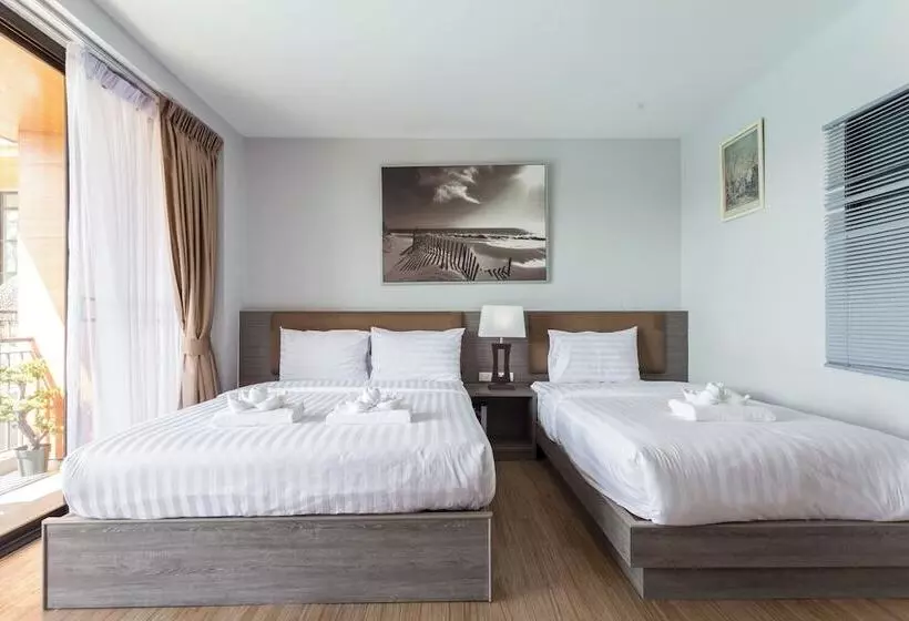 Hotelli The Earth Anthioch Khao Yai