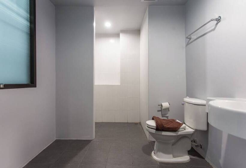 Hotel The Earth Anthioch Khao Yai