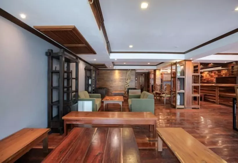 پانسیون Arbors Homestay