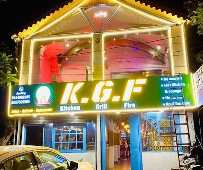 ペンション Kgf