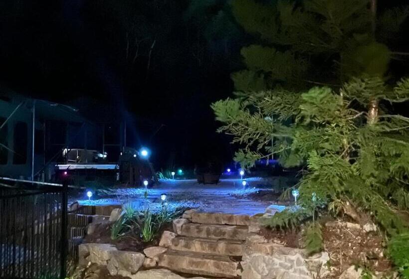 리조트 Glamping Tent 7 All Accessible