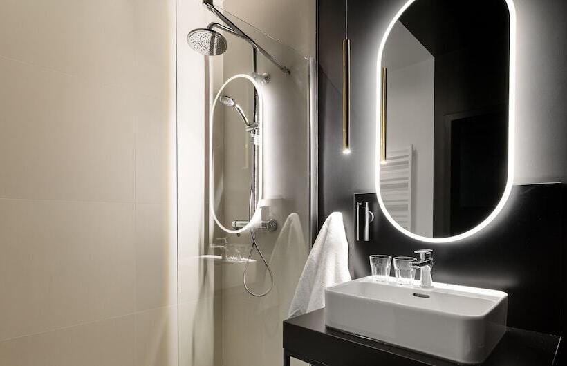 Saint Martin Residence By Y3 Hotels, Old Town With Wellness