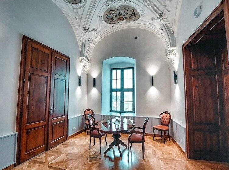 בית מלון כפרי Chateau Třešť