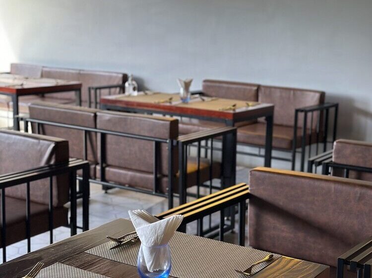 The Waiting Lodge Hotel Pyin Oo Lwin