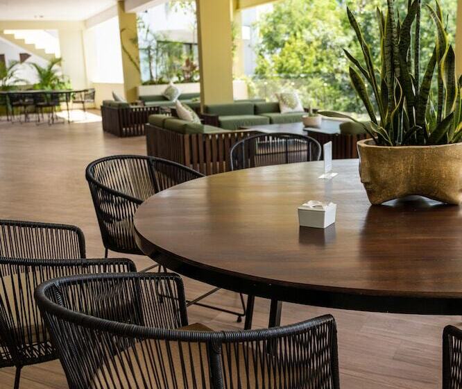 Yaaxlum Luxury Oasis In Tulum