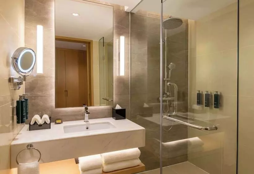 Hotelli Doubletree By Hilton Vientiane