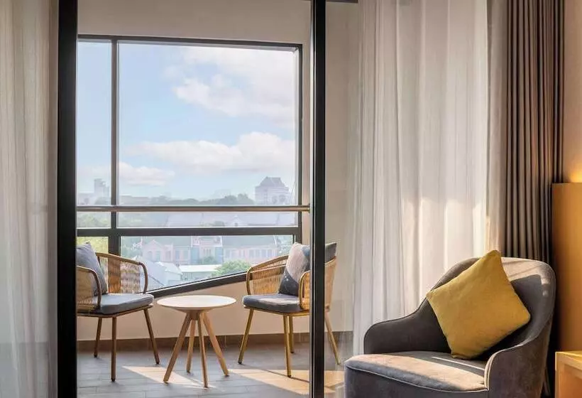 Hotelli Doubletree By Hilton Vientiane