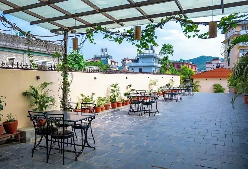 هتل Rudrakshya Pokhara