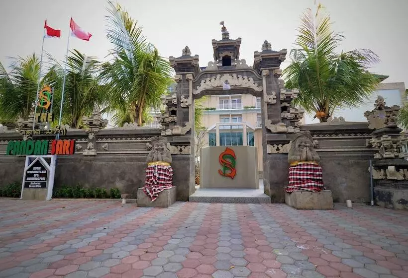 ホテル The Pandan Sari