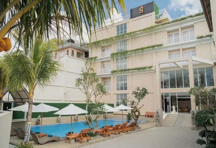 ホテル The Pandan Sari