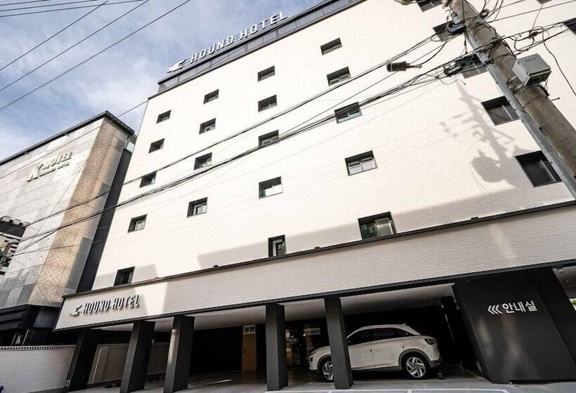 Hound Hotel Gumi Indong