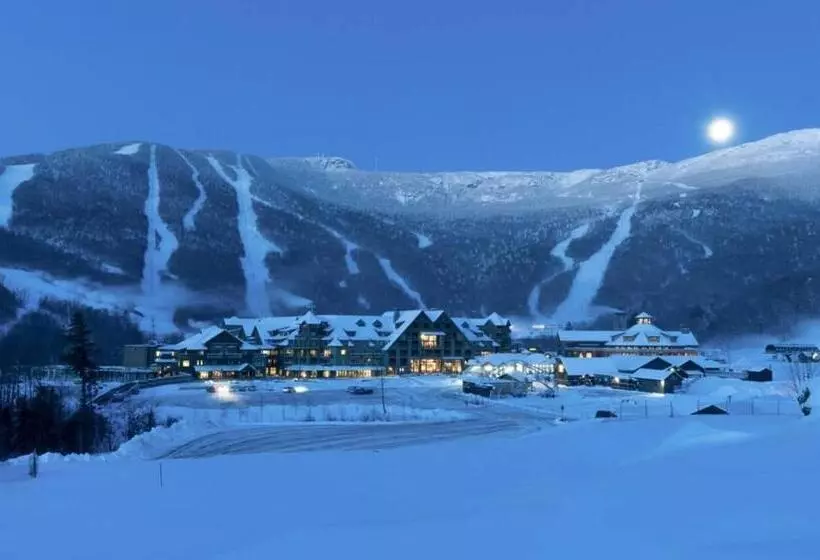 Lomakeskus 332 Lodge At Spruce Peak Ski In Ski In Ski Out King Studio