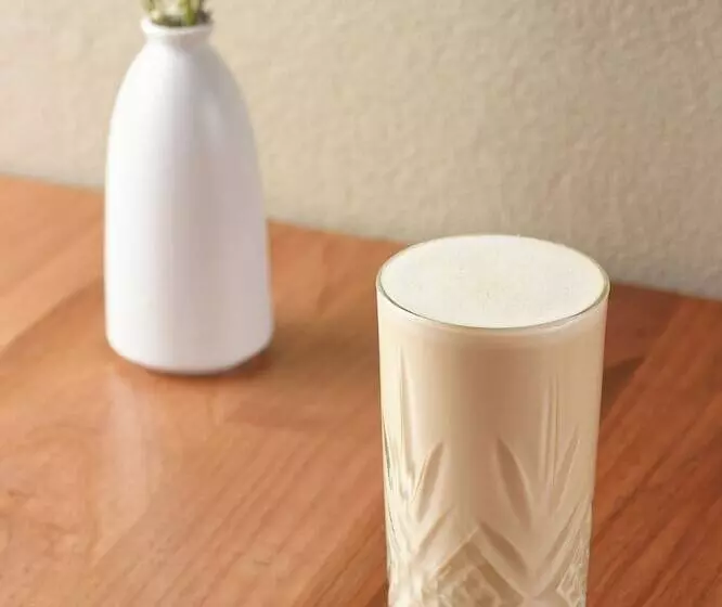 تختخواب و صبحانه Aston