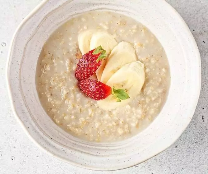 تختخواب و صبحانه Aston