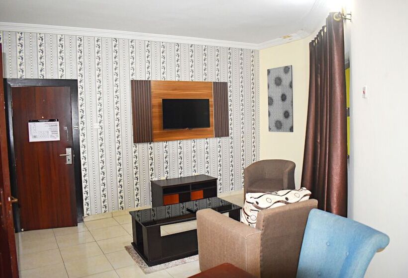 Davis Hotel & Suites