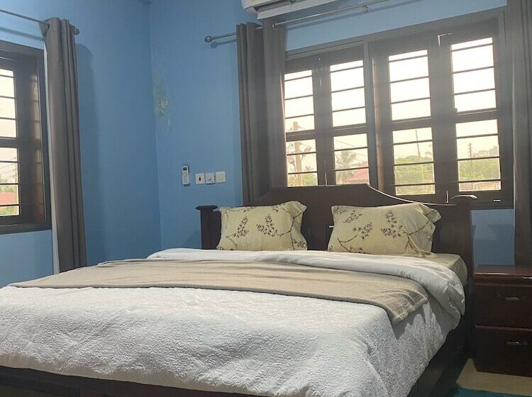 Hotel Akpe Cultural Center And