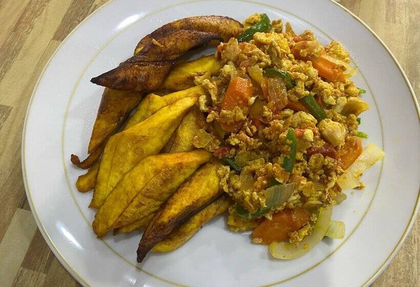 Hotel Akpe Cultural Center And