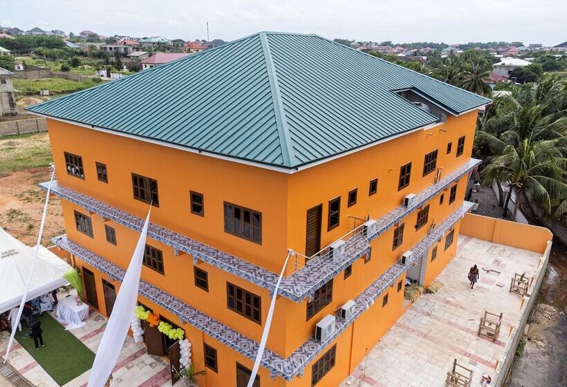 Hotel Akpe Cultural Center And