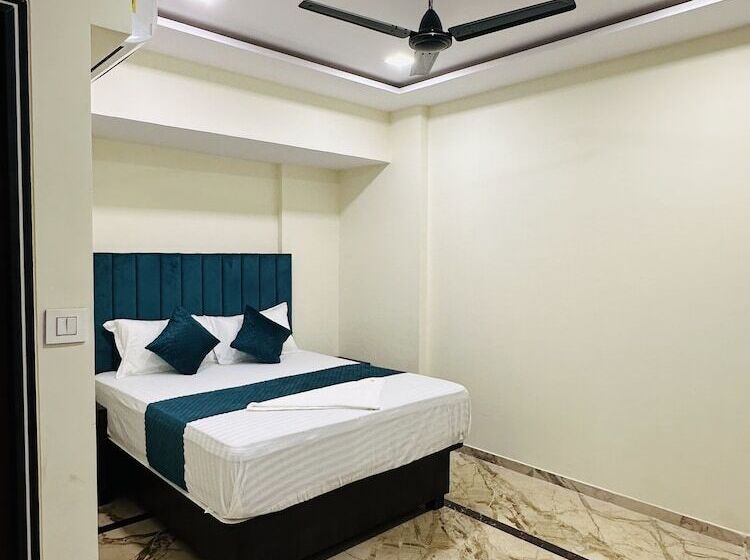 Hotel Classio Inn Kokilaben Hospital