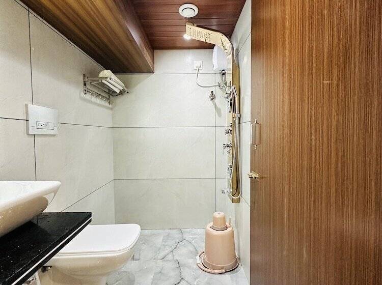 Hotel Classio Inn Kokilaben Hospital